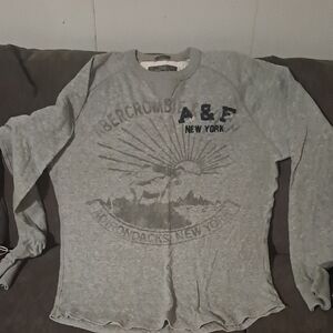 Abercrombie & Fitch Heather Gray Graphic Sweatshirt